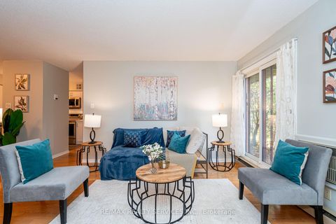 Photo 13 at 1713 - 1478 Pilgrims Way, GA Glen Abbey, Oakville