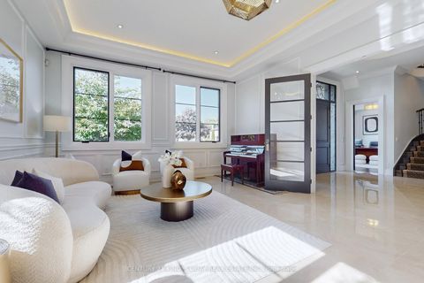 Photo 2 at 19 Blyth Street, Oak Ridges, Richmond Hill