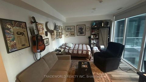 Photo 3 at 401E - 576 Front Street W, Waterfront Communities C1, Toronto