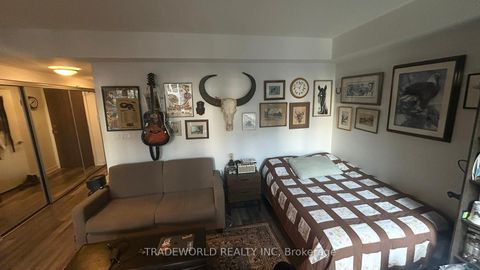 Photo 4 at 401E - 576 Front Street W, Waterfront Communities C1, Toronto