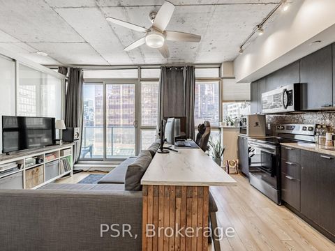 Photo 4 at 801 - 375 King Street W, Waterfront Communities C1, Toronto
