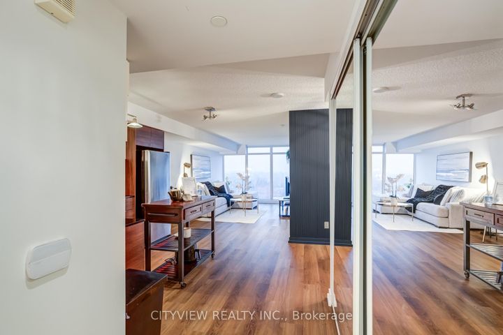 Photo 3 at 1009 - 72 Esther Shiner Boulevard, Bayview Village, Toronto