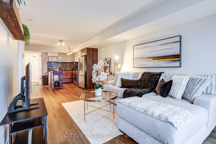 Photo 10 at 1009 - 72 Esther Shiner Boulevard, Bayview Village, Toronto