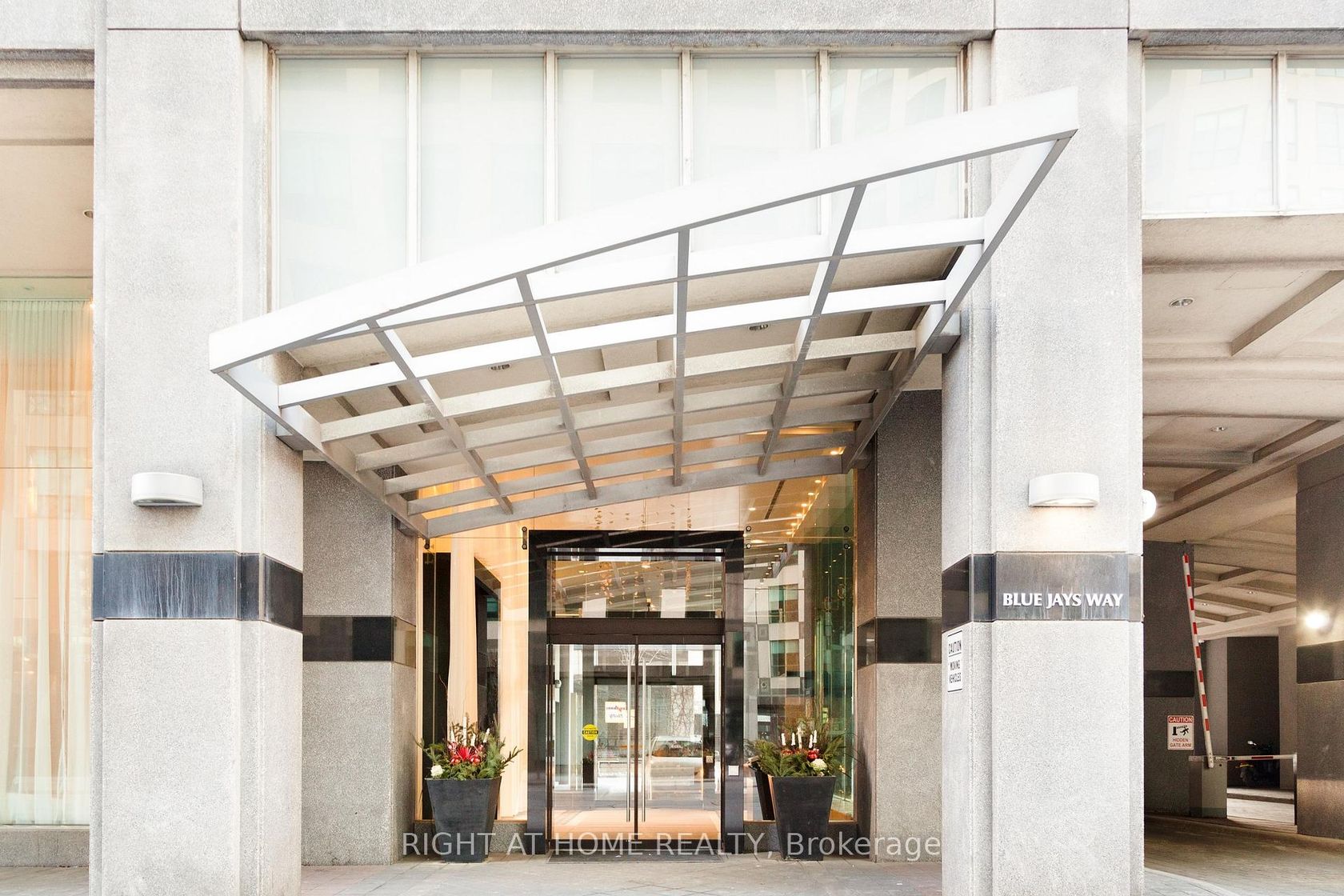 319 - 20 Blue Jays Way, Waterfront Communities C1, Toronto 