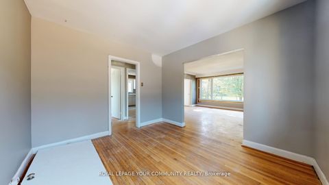 Photo 11 at 480 Ellerslie Avenue, Willowdale West, Toronto