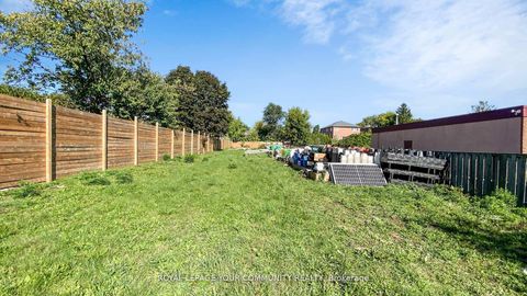 Photo 24 at 480 Ellerslie Avenue, Willowdale West, Toronto