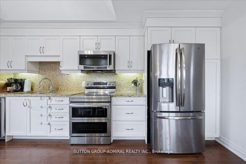 Photo 17 at 11 Bowie Avenue, Belgravia, Toronto