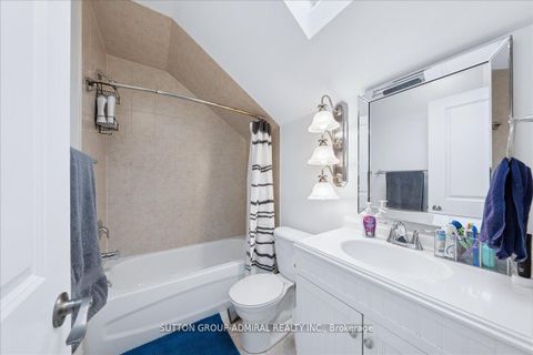 Photo 28 at 11 Bowie Avenue, Belgravia, Toronto