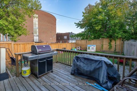 Photo 34 at 11 Bowie Avenue, Belgravia, Toronto