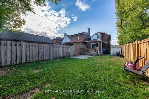 Photo 37 at 11 Bowie Avenue, Belgravia, Toronto