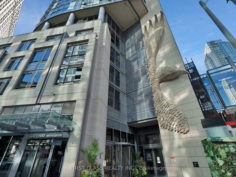 Photo 18 at 3309 - 1 The Esplanade, Waterfront Communities C1, Toronto