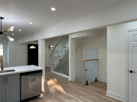 Photo 15 at 210 Dearborn Avenue, O'Neill, Oshawa