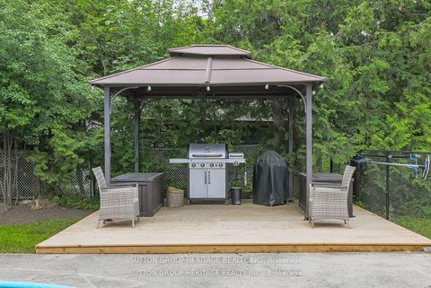 Photo 7 at 3 Northwood Road, Sutton & Jackson's Point, Georgina