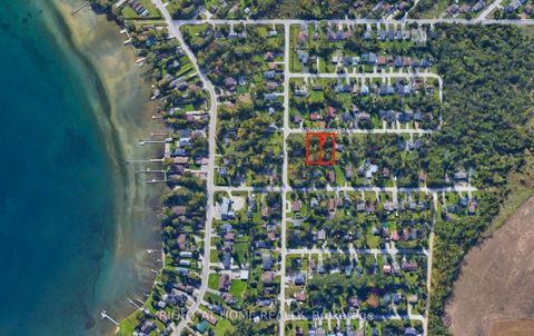 Photo 2 at 1052 Spruce Road, Rural Innisfil, Innisfil