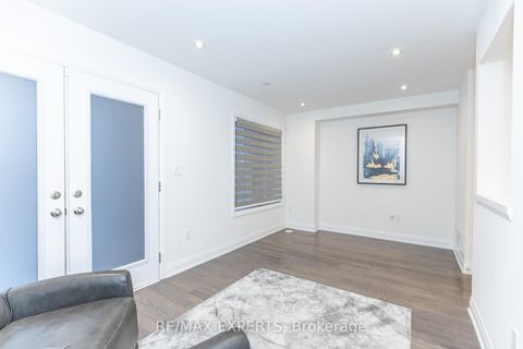 Photo 10 at 190 Moneypenny Place, Beverley Glen, Vaughan