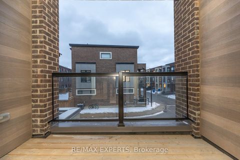 Photo 23 at 190 Moneypenny Place, Beverley Glen, Vaughan