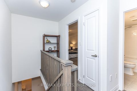 Photo 26 at 190 Moneypenny Place, Beverley Glen, Vaughan