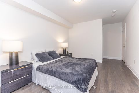 Photo 28 at 190 Moneypenny Place, Beverley Glen, Vaughan