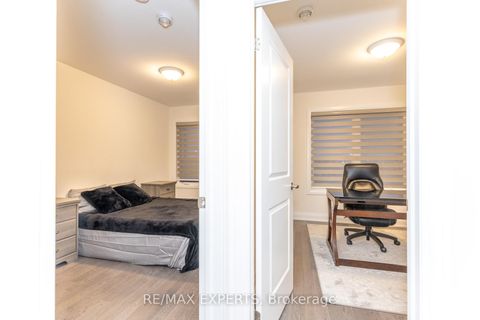 Photo 32 at 190 Moneypenny Place, Beverley Glen, Vaughan