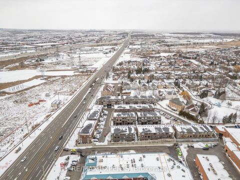 Photo 46 at 190 Moneypenny Place, Beverley Glen, Vaughan