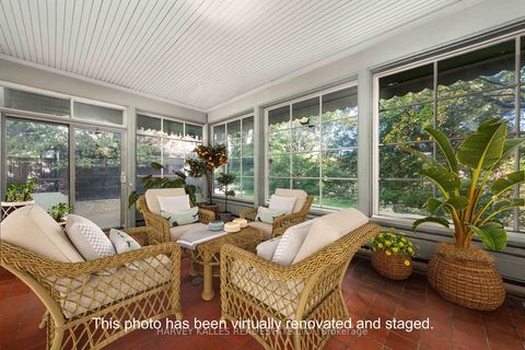 Photo 4 at 7 Beaumont Road, Moore Park, Toronto