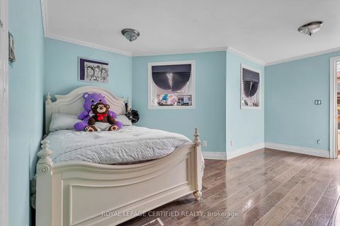 Photo 10 at 469 Old Weston Road, Pellam Park, Toronto