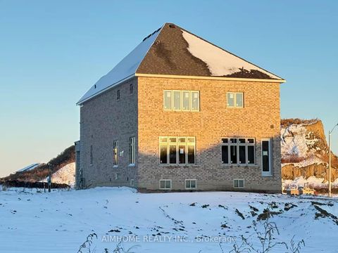 Photo 4 at 38 Garrison Drive, Rural Richmond Hill, Richmond Hill