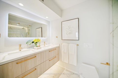 Photo 23 at 1110 - 65 Harbour Square, Waterfront Communities C1, Toronto