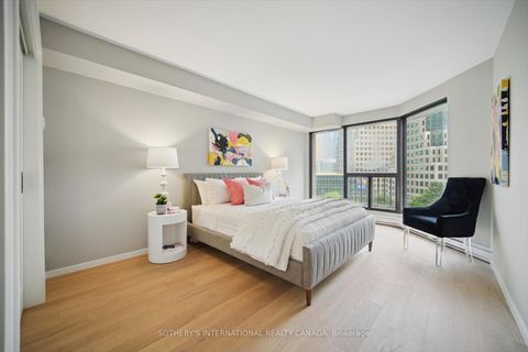 Photo 25 at 1110 - 65 Harbour Square, Waterfront Communities C1, Toronto