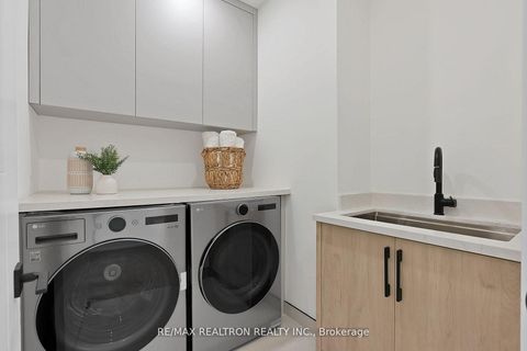 Photo 28 at 18 Glen Eden Crescent, Parkview, Toronto