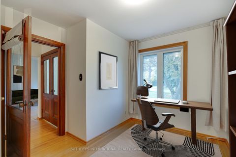 Photo 3 at 19 Gleneagle Crescent, Don Valley Village, Toronto