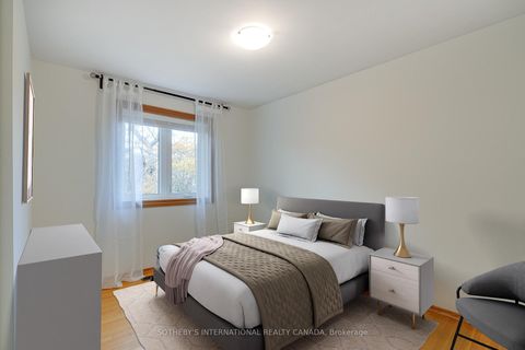 Photo 13 at 19 Gleneagle Crescent, Don Valley Village, Toronto