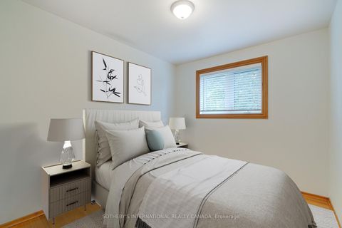 Photo 15 at 19 Gleneagle Crescent, Don Valley Village, Toronto