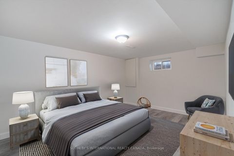 Photo 20 at 19 Gleneagle Crescent, Don Valley Village, Toronto