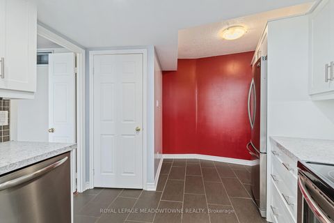 Photo 15 at 506 - 1230 Marlborough Court, CP College Park, Oakville