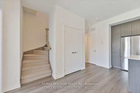 Photo 15 at 5 - 260 Twelfth Street, New Toronto, Toronto