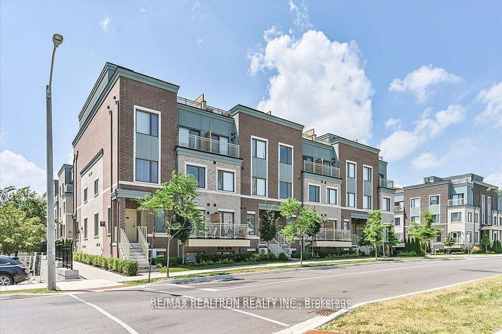 5 - 260 Twelfth Street, New Toronto, Toronto 