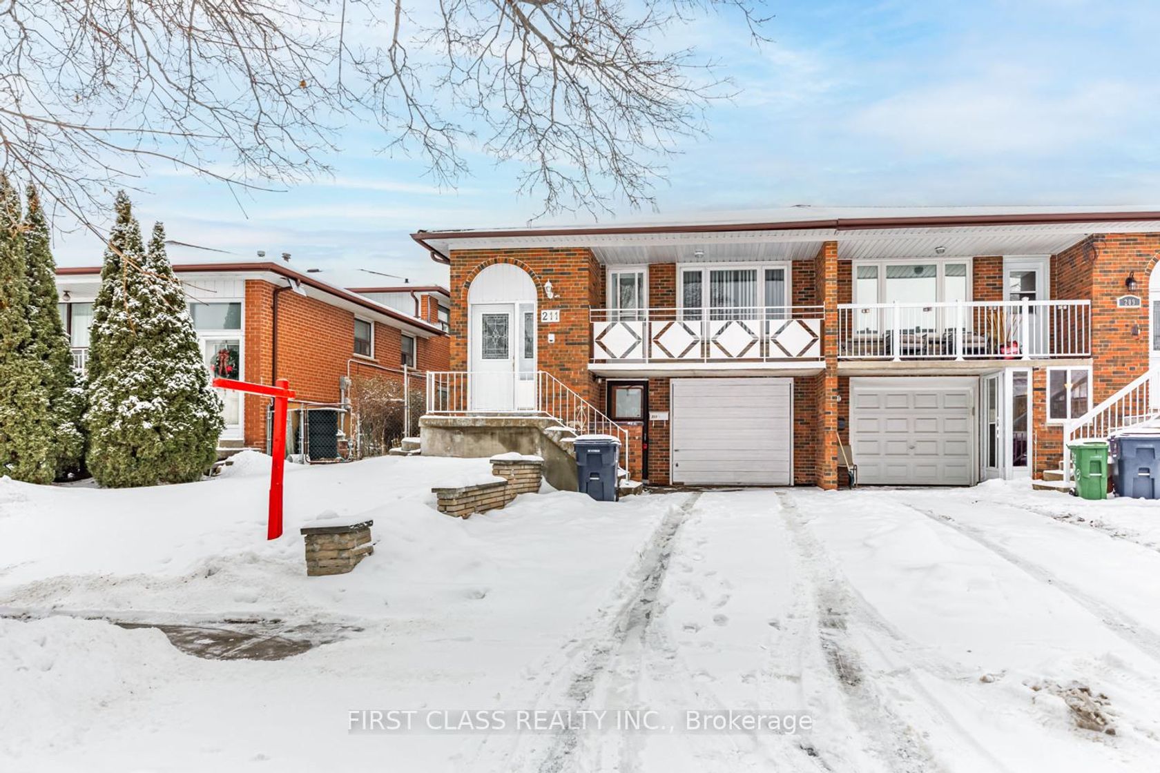 211 Shawnee Circle, Pleasant View, Toronto 