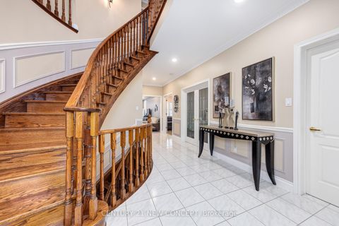 Photo 14 at 38A Avonlea Place, Doncrest, Richmond Hill