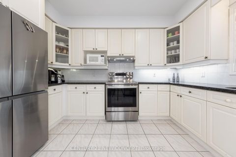 Photo 27 at 38A Avonlea Place, Doncrest, Richmond Hill