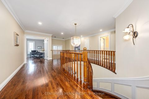 Photo 32 at 38A Avonlea Place, Doncrest, Richmond Hill