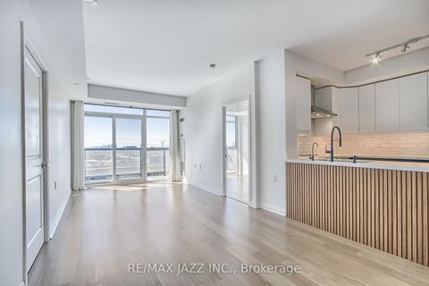 Photo 2 at 703 - 55 Oneida Crescent, Langstaff, Richmond Hill