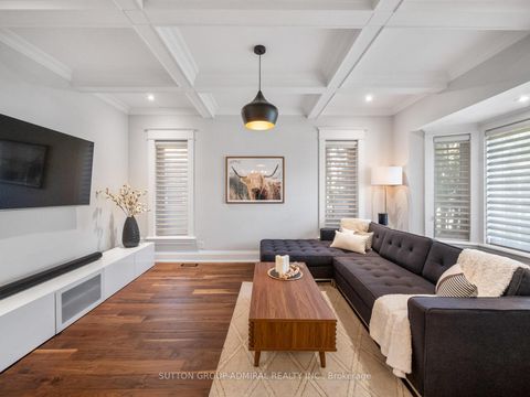 Photo 3 at 26 Puckeridge Crescent, West Deane, Toronto