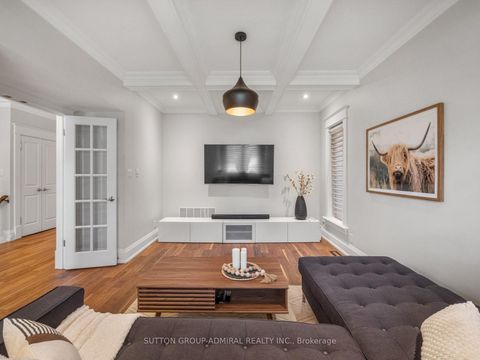 Photo 5 at 26 Puckeridge Crescent, West Deane, Toronto