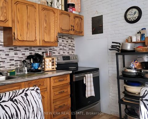 Photo 9 at 121 Pandora Circle, Woburn, Toronto