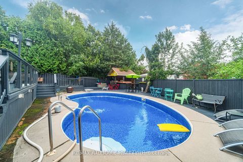 Photo 23 at 4 Devins Drive, Aurora Heights, Aurora