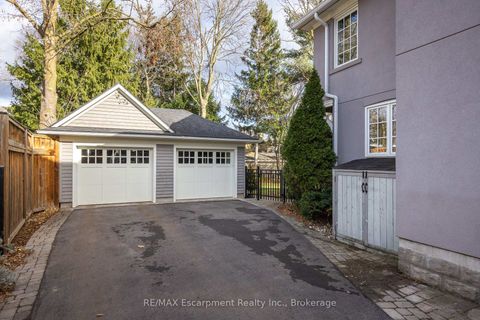 Photo 3 at 247 Douglas Avenue, OO Old Oakville, Oakville