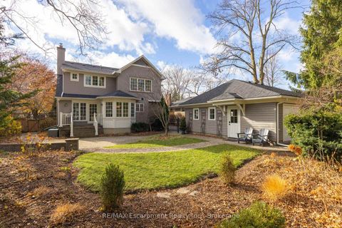 Photo 5 at 247 Douglas Avenue, OO Old Oakville, Oakville