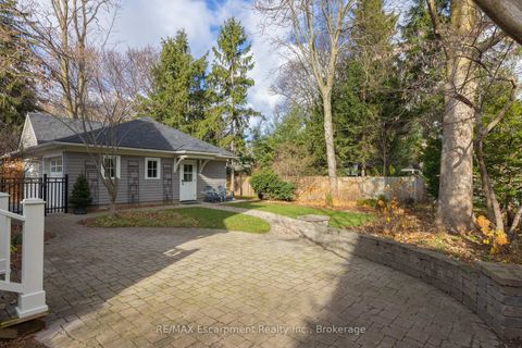 Photo 6 at 247 Douglas Avenue, OO Old Oakville, Oakville