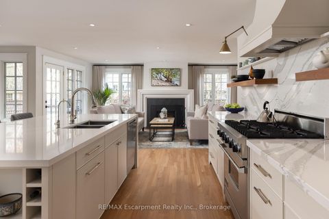 Photo 13 at 247 Douglas Avenue, OO Old Oakville, Oakville